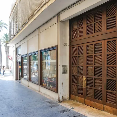 Frente Al Mar Recien Reformado, Penelope Sitges
